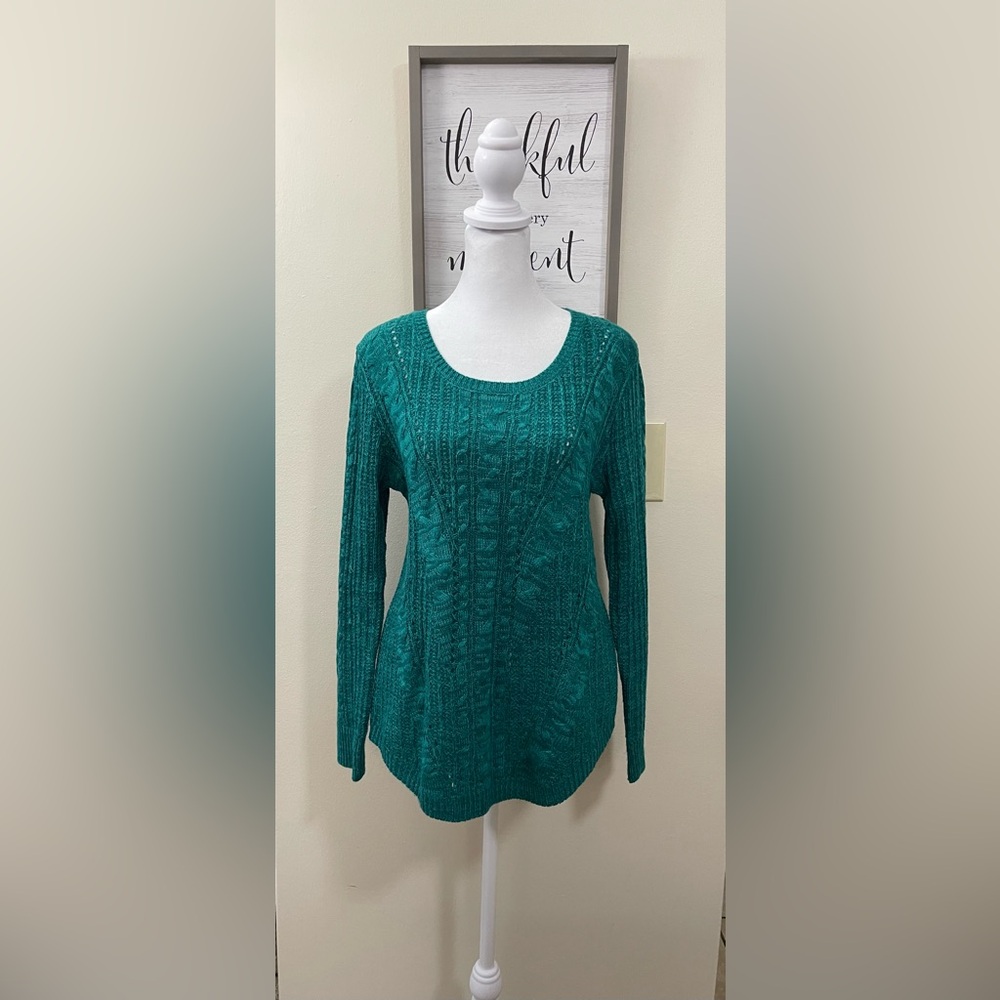 So Perfect Pullover Women Size M Fitted Cable
Knit Sweater Long Sleeve Green